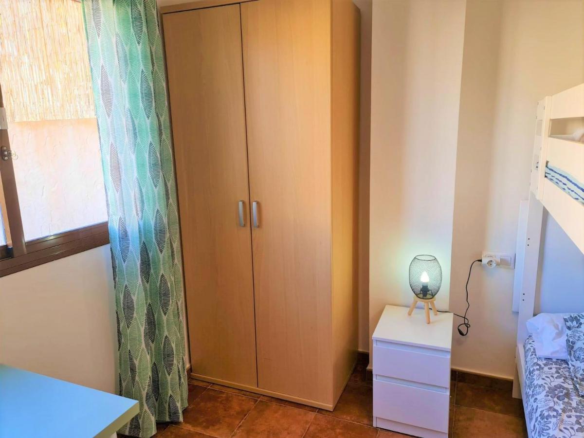 Espacioso Apartamento Con Preciosos Jardines Y Bbq Isla Plana Kültér fotó