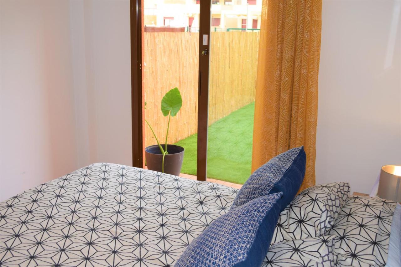 Espacioso Apartamento Con Preciosos Jardines Y Bbq Isla Plana Kültér fotó
