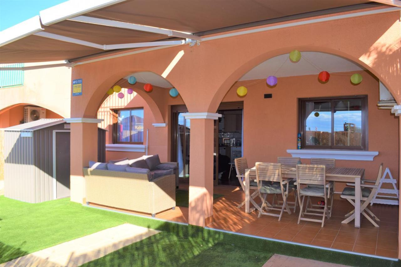 Espacioso Apartamento Con Preciosos Jardines Y Bbq Isla Plana Kültér fotó