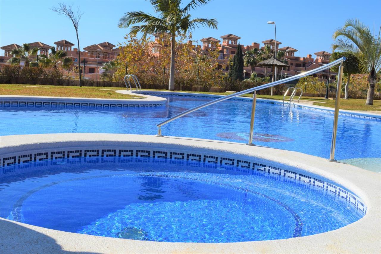 Espacioso Apartamento Con Preciosos Jardines Y Bbq Isla Plana Kültér fotó