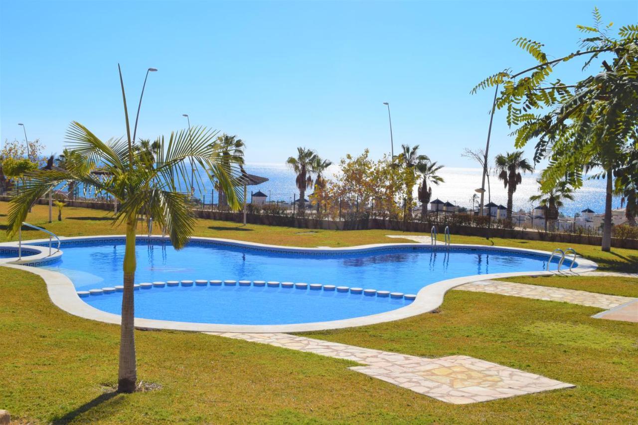 Espacioso Apartamento Con Preciosos Jardines Y Bbq Isla Plana Kültér fotó