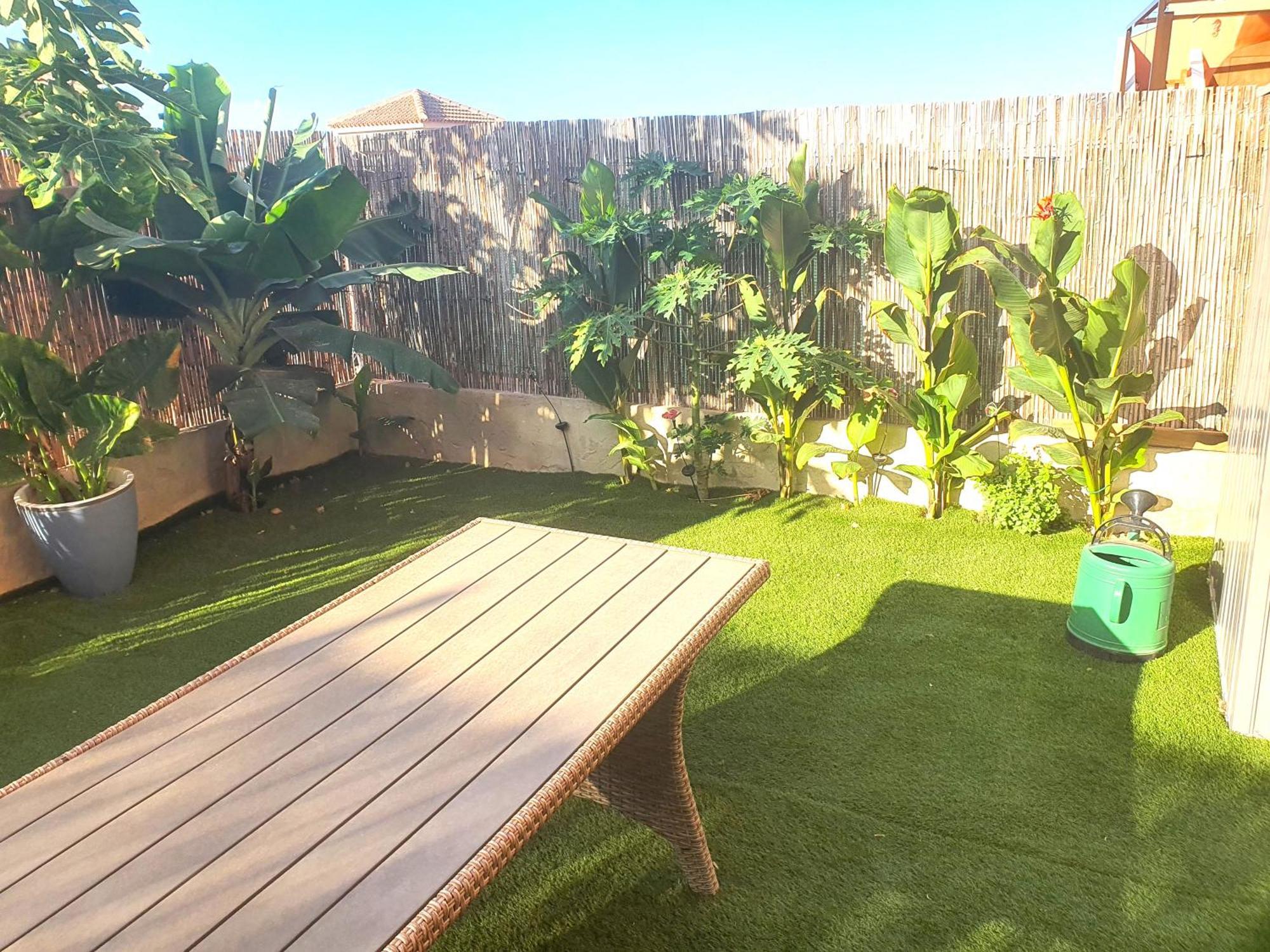 Espacioso Apartamento Con Preciosos Jardines Y Bbq Isla Plana Kültér fotó